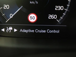Volvo V90 Volvo V90 2.0 T6 AWD Recharge Business Pro | Trekhaak |  Leder | Stoel & stuurverwarming | Harman/Kardon | Adaptive cruise | Camera | Carplay | Keyless | Navigatie - afbeelding nr 17