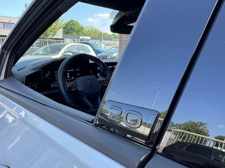 Volkswagen Golf Volkswagen Golf 8 R 2.0 TSI 333pk 4Motion 20 years Edition Akra Pano H&K Leder Memory Ventilatie Stuurvw Stlvw Blindspot Fabrieksgarantie - afbeelding nr 9