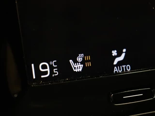 Volvo XC40 Volvo XC40 1.5 T5 Twin Engine Momentum Pro [APPLE CARPLAY, DIGITAL DASH, CRUISE CONTROL,  SCHUIFKANTELDAK, STUURVERWARMING, STOELVERWARMING V+A,  PDC ACHTER,  ELEKTRISCHE ACHTERKLEP, NAVIGATIE, NIEUWSTAAT] - afbeelding nr 17
