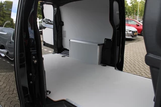 Peugeot e-Expert Peugeot e-Expert LONG (L3) 136PK 75 kWh 3-FASE | SCHUIFDEUREN LINKS EN RECHTS | NAVIGATIE 10