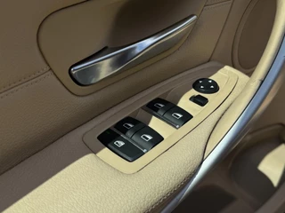 BMW 3 Serie BMW 3-serie 320i High Executive 184 PK / PDC / NAVIGATIE / CRUISE / NL AUTO / LEDER / AUTOMAAT - afbeelding nr 10