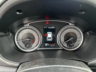 Suzuki Vitara Suzuki Vitara 1.4 BOOSTERJET STIJL AUTOMAAT Open dak | Stoelverwarming | Rijstrookassistent - afbeelding nr 15