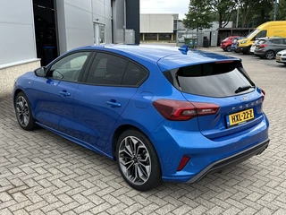 Ford Focus Ford Focus 1.0 EBH ST Line X 155PK AUTOMAAT! TREKHAAK! WINTERPACK! 18INCH! - afbeelding nr 5