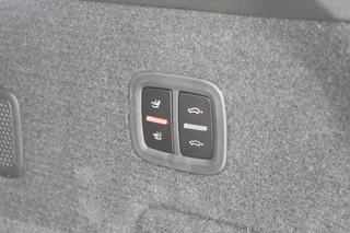Porsche Cayenne Porsche Cayenne 3.0 E-Hybrid / Trekhaak / Panoramadak / 360Camera / Head-up / 21'' / Keyless / Bose / Sportchrono / Softclose / Stuurverwarming / Leder / Cruise Control - afbeelding nr 36