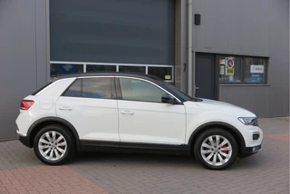 Volkswagen T-Roc Volkswagen T-Roc 2.0 TSI 190pk DSG 4Motion Sport , Virtual cockpit , Led verlichting, Trekhaak (afneembaar), Navigatie, Stoelverwarming,Achteruitrijcamera etc. Nieuwe APK - afbeelding nr 10
