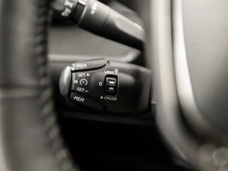 Peugeot 208 Peugeot 208 1.2 PureTech Sport (APPLE CARPLAY, GROOT NAVI, PARKEERSENSOREN, SPORTSTOELEN, LANE ASSIST, CRUISE, NIEUWE APK, NIEUWSTAAT) - afbeelding nr 20