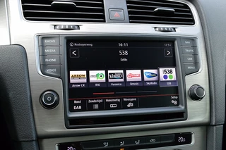 Volkswagen Golf Volkswagen Golf 1.0 TSI Comfortline Rijklaarprijs-Garantie Navigatie Airco Camera LM Velgen - afbeelding nr 18
