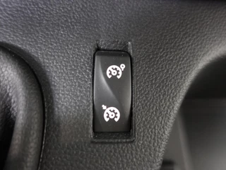 Renault Master Renault Master T33 2.3 dCi 135PK L2H2 Work Edition Airco Cruise Camera Navigatie Parkeersensoren Trekhaak - afbeelding nr 28