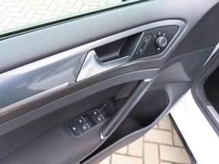 Volkswagen Golf Volkswagen Golf 1.5 TSI R-Line Ecc Navi Adapt Cruise 2x Pdc 2017 - afbeelding nr 12