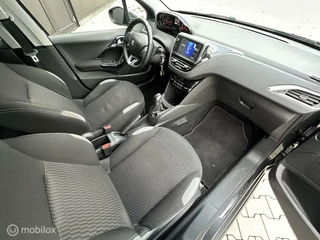 Peugeot 208 Peugeot 208 1.2 82PK Style | CRUISE | CLIMA | NAVI | PDC | - afbeelding nr 9