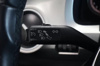 Volkswagen up! Volkswagen up! 1.0 high up! | Cruise Control | Stoelverwarming | PDC - afbeelding nr 10