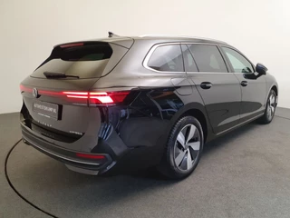 Volkswagen Passat Volkswagen Passat Variant 1.5 eHybrid 204pk DSG/AUT Business Wegklapbare trekhaak, Camera, ACC - afbeelding nr 6