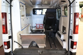 Renault Trafic Renault Trafic AMBULANCE VSAV Rettungswagen Krankenwagen - afbeelding nr 7