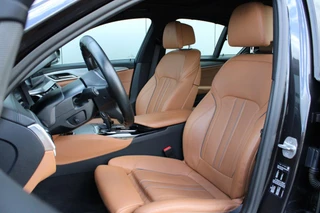 BMW 5 Serie BMW 5-serie 520i High Executive M-Sport | Schuifdak | H&K | Trekhaak - afbeelding nr 18