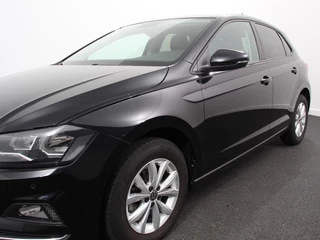 Volkswagen Polo Volkswagen Polo 1.0 TSI 110pk Highline Navigatie Apple Carplay/Android Auto Parkeersensoren Stoelverwarming Ledverlichting Getinte ramen Climate Control - afbeelding nr 26