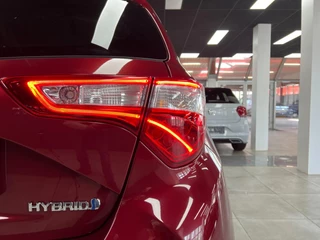 Toyota Yaris Toyota Yaris 1.5 Hybrid | Keyless | Cam | Cruise | Led | - afbeelding nr 8