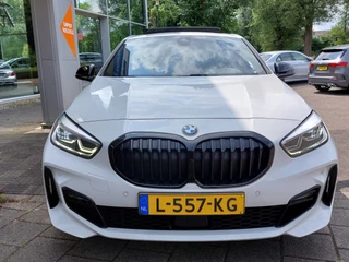 BMW 1 Serie BMW 1 Serie 116i Automaat Business Edition M-Sport | Navi | Apple Carplay+Android Auto | Clima | Cruise | Led Koplampen | Panorama Schuifdak | Pdc V+A+Camera | Licht+Regensensor | Privacy Glass | 17''lm - afbeelding nr 3