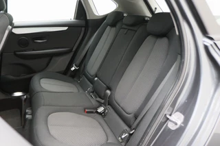 BMW 2 Serie BMW 2 Serie Active Tourer 218i Essential Climate, Panoramadak, Stoelverwarming, Bluetooth, Navigatie, Trekhaak, 16'' - afbeelding nr 13