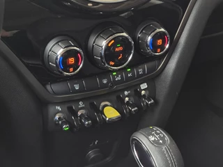 MINI Countryman MINI Countryman 2.0 CO.S E ALL4 I SPORTSTOELEN I LEDER I NAVIGATIE I CLIMATE CONTROL I HEAD UP I - afbeelding nr 16