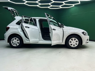 Volkswagen Polo Volkswagen Polo 1.0 Trendline Airco | Bluetooth | Dealer OH - afbeelding nr 9