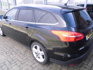 Ford Focus Ford Focus Wagon 125pk Titanium winterpakket-privacyglass-navi touchscreen - afbeelding nr 4