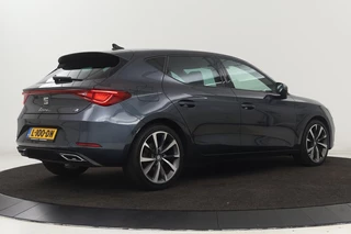 SEAT Leon SEAT Leon 1.5 eTSI FR Intense | Adaptive cruise | Carplay |  Sportstoelen | Full LED | Navigatie | Climate control | Parkeerhulp | Dodehoek detectie - afbeelding nr 25