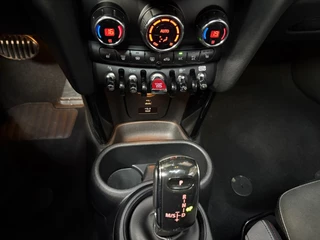 MINI Cooper Mini Mini 2.0 John Cooper Works Essential Anniversary Edi HUD LED Navi Pano - afbeelding nr 15