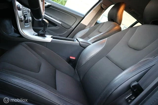Volvo V60 Volvo V60 2.0 T4 190pk Kinetic XENON/NAVIGATIE/TREKHAAK/PDC - afbeelding nr 10