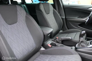 Opel Astra Opel Astra Sports Tourer 1.2 Edition 2020 130 PK, Trekhaak, PDC + camera, Donker glas, Cruise, Navi, Comfort stoel, Clima, App connect. - afbeelding nr 12