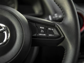 Mazda 2 Mazda 2 1.5 SA-G 90pk Aut. Homura | Camera | Apple Carplay/Android Auto | Stoel- en stuurverwarming | Climate Control | Blind Spot | Donker glas achter - afbeelding nr 12