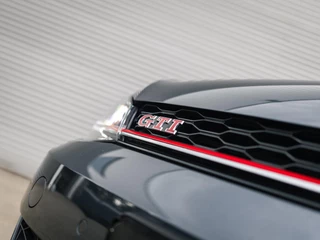 Volkswagen Golf Volkswagen Golf 2.0 TSI GTI Performance Pano Keyless Virtual Trekhaak - afbeelding nr 12