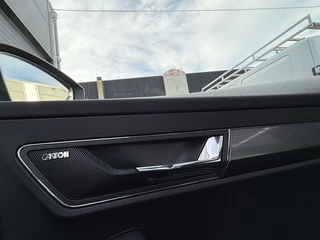 Škoda Karoq Škoda Karoq 1.5 TSI ACT St. Bus. NAP Automaat Pano Trekhaak Canton ACC Led - afbeelding nr 38