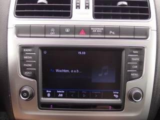 Volkswagen Polo Volkswagen Polo 1.0 BlueMotion Edition AUTOMAAT / NAVI / AIRCO / CRUISE / PDC / BLUETOOTH / NL-AUTO - afbeelding nr 23
