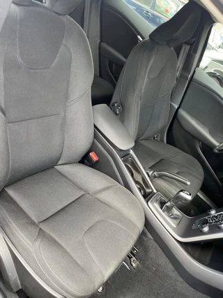 Volvo V40 Volvo V40 2.0 T2 122PK LED koplampen/Navi/Parkeersensoren voor+achter Onderhoudshistorie - afbeelding nr 5