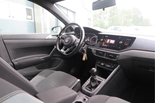 Volkswagen Polo Volkswagen Polo 1.0 TSI 116pk Highline Business 2xR-Line , Beats audio , PDC, Navi, Carplay, LMV, Cruisecontrol. dealer onderhouden. - afbeelding nr 27