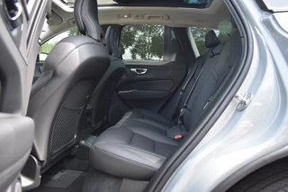 Volvo XC60 Volvo XC60 T6 350PK AWD Plus Dark | Climate | Getint Glas | Trekhaak - afbeelding nr 15