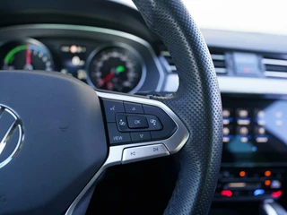 Volkswagen Passat Volkswagen Passat Variant 1.4 TSI 218pk PHEV GTE Business | Full LED | Carplay | Camera | Trekhaak - afbeelding nr 32