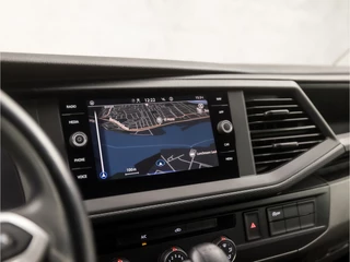 Volkswagen Transporter 150Pk Automaat (APPLE CARPLAY, GROOT NAVI, 3 ZITS, ADAPTIVE CRUISE, PARKEERSENSOREN, LM VELGEN, NIEUWE APK, NIEUWSTAAT) - afbeelding nr 23