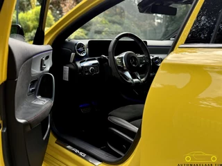 Mercedes-Benz A-Klasse Mercedes A-klasse AMG 35 4MATIC / Pano / Burmester - afbeelding nr 16