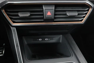 CUPRA Leon CUPRA Leon 1.4 e-Hybrid VZ Performance | Panoramadak | Stoel & stuurverwarming | Carplay | Camera | Adaptive cruise | Keyless | Navigatie | PHEV - afbeelding nr 26