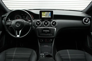 Mercedes-Benz A-Klasse Mercedes A-klasse 180 Prestige Sport Automaat |NAVIGATIE, CRUISE, CLIMATE, SPORTSTOELEN, BLUETOOTH, SFEER, PDC, LED, XENON, TREKHAAK| - afbeelding nr 6