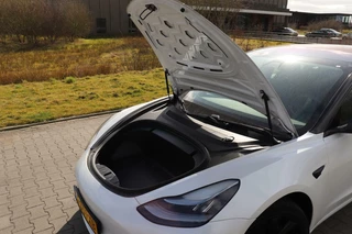 Tesla Model 3 Tesla Model 3 Long Range AWD 75 kWh black&white chrome delete uitstraling! autopilot dual motor stoelverwarming v+a panodak - afbeelding nr 8
