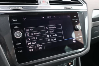 Volkswagen Tiguan Pano / Trekhaak / Massage Stoel / LED / Stoelverwarming / Camera / - afbeelding nr 23