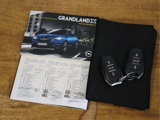 Opel Grandland X [PANORAMADAK, APPLE CARPLAY, ANDROID, VOL LEDER, CAMERA, MEM. SEATS, STUURVERW, STOELVERW V+A, STOELVENTILATIE, NIEUWSTAAT] - afbeelding nr 21