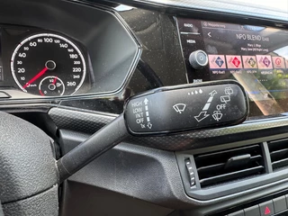 Volkswagen T-Cross Volkswagen T-Cross 1.0 TSI Life Airco/Lichtmetalen velgen/Navi/Apple Carplay - afbeelding nr 19
