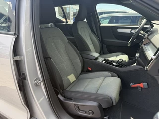 Volvo XC40 Volvo XC40 B4 197PK Plus Dark| Adap.Cruise| Trekhaak| Camera| Google| Elek. - afbeelding nr 14