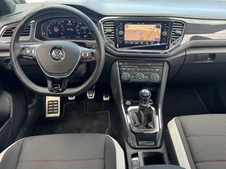 Volkswagen T-Roc Volkswagen T-Roc 1.5 TSI ACT. 150PK SPORT NAVI PANO-DAK TREKHAAK CAMERA DIGITALE- - afbeelding nr 6