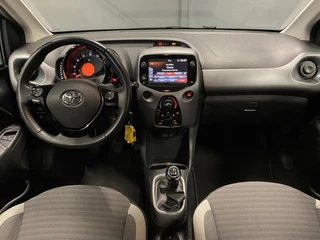 Toyota Aygo Toyota Aygo 1.0 VVT-i x-joy | 15'' velgen | Camera | Carplay - afbeelding nr 7