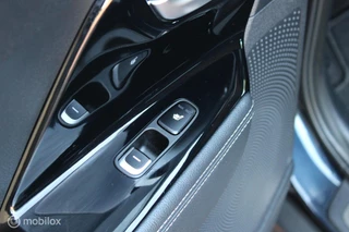 Kia e-Niro Kia e-Niro ExecutiveLine 64 kWh, Leer, Memory, stuur- Stoel verwarming/ventilatie, Pdc voor- achter, Camera, Adaptief Cruise, Dode hoek detectie, Carplay, Clima, Navi, Donkerglas. - afbeelding nr 20