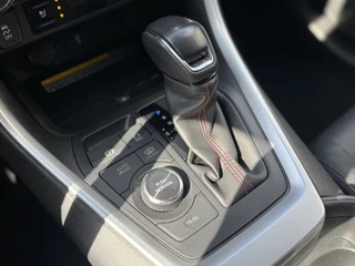 Toyota RAV4 Toyota RAV4 2.5 Plug-in Hybrid AWD Bi-Tone Plus JBL, Stoelventilatie + verwarming, dodehoekdetectie, Trekhaak , All-in Rijklaarprijs - afbeelding nr 32